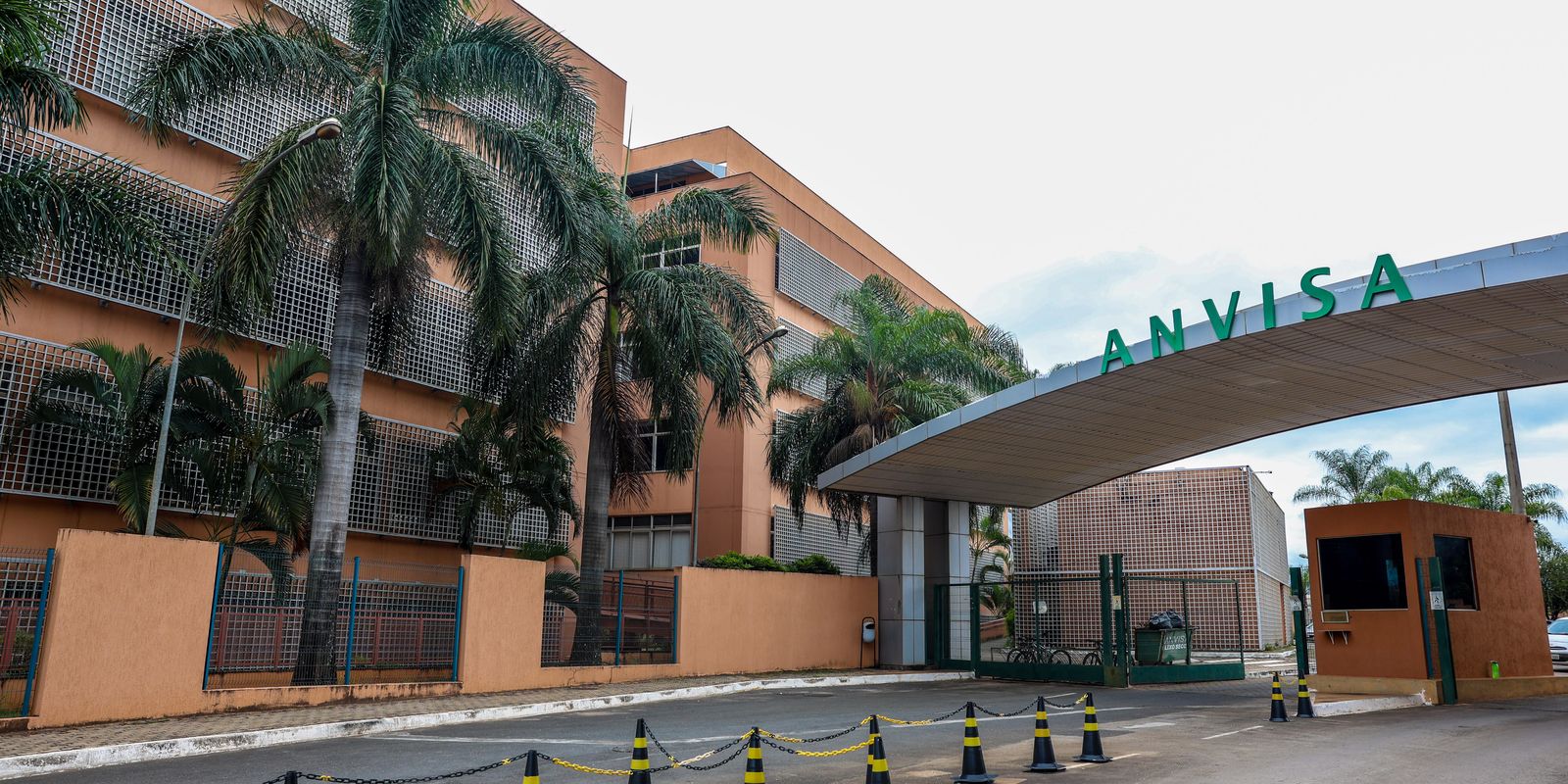 Anvisa aprova novo medicamento oral para câncer de mama