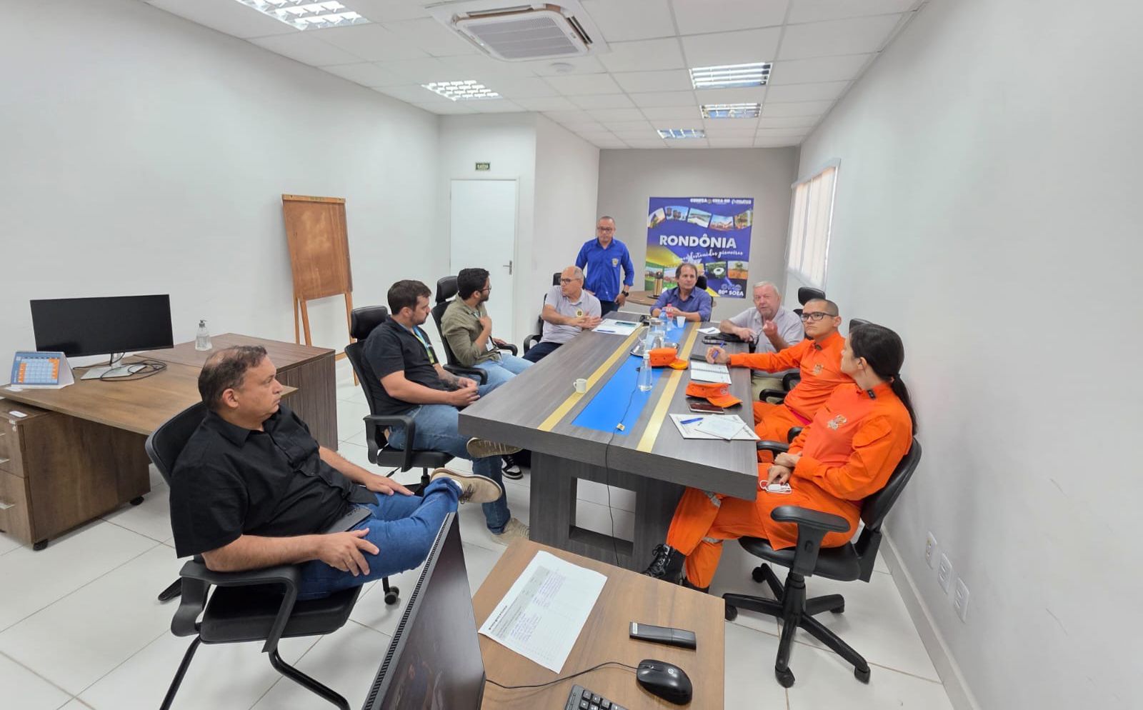 Crea-RO reúne entidades para discutir segurança na recarga de veículos elétricos e prevenir acidentes em Rondônia