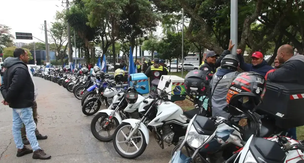 Governo prepara linha de crédito para motociclistas de aplicativo