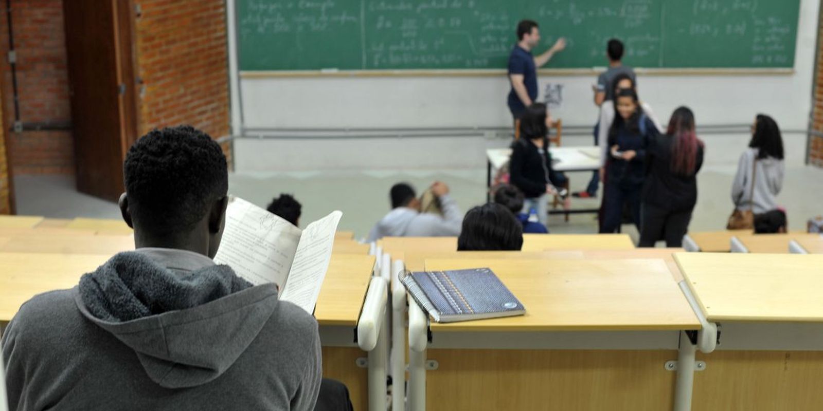 Instituições têm até 15 de junho para aderir ao Fies do 2º semestre