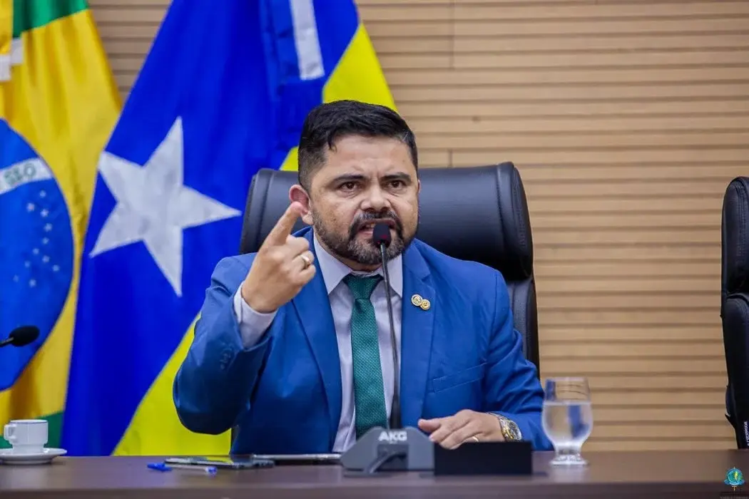 Jesuíno Boabaid reage a pedido de vistas e cobra votação de projeto para PM e Bombeiros