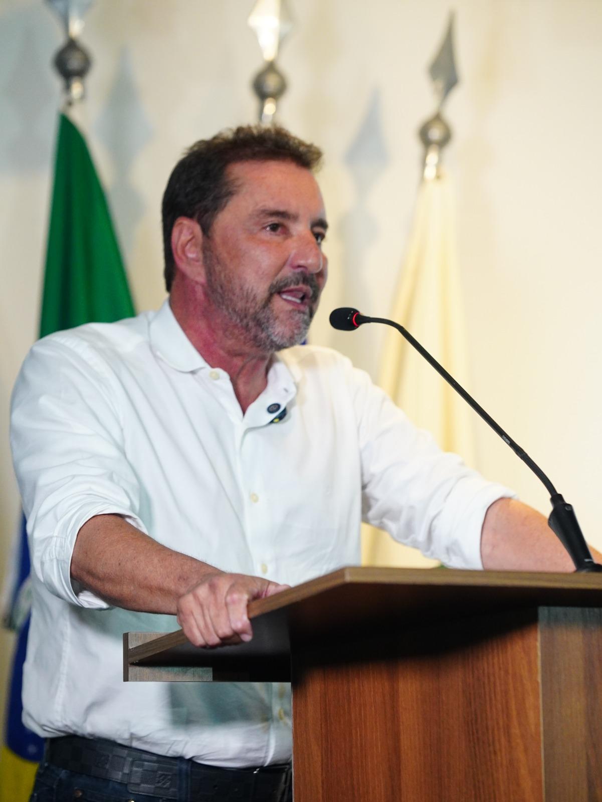 Governo remaneja R$ 231,5 milhões da Saúde e inviabiliza construção do novo Heuro, afirma Hildon Chaves
