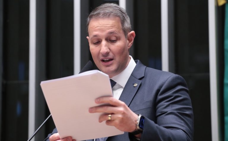 Projeto torna hediondos alguns tipos de crimes cometidos por organizações criminosas e milícias