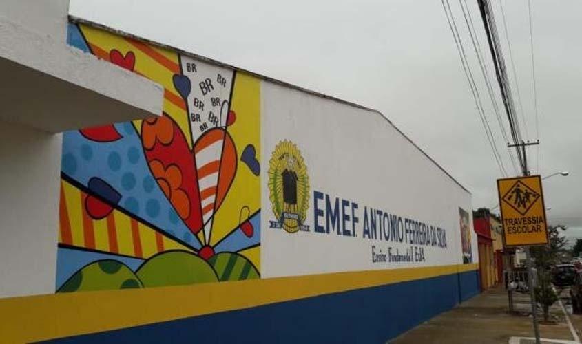 Escola Antônio Ferreira retoma aulas depois de redemoinho