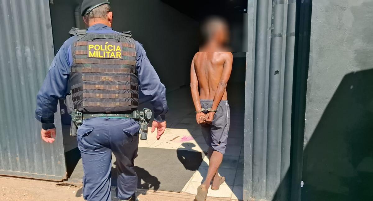 Homem em situação de rua é preso após furtar óculos de sol no Centro de Porto Velho