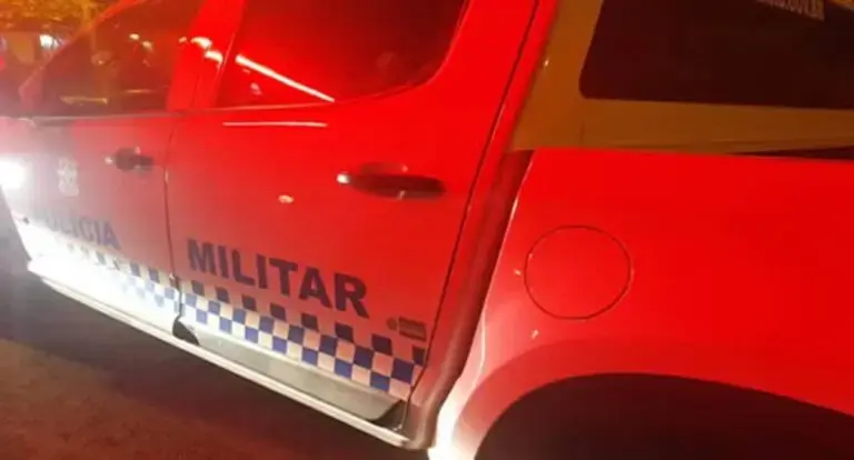  Homem tenta furtar caminhonete, bate em caminhão e foge antes da chegada da polícia em RO 
