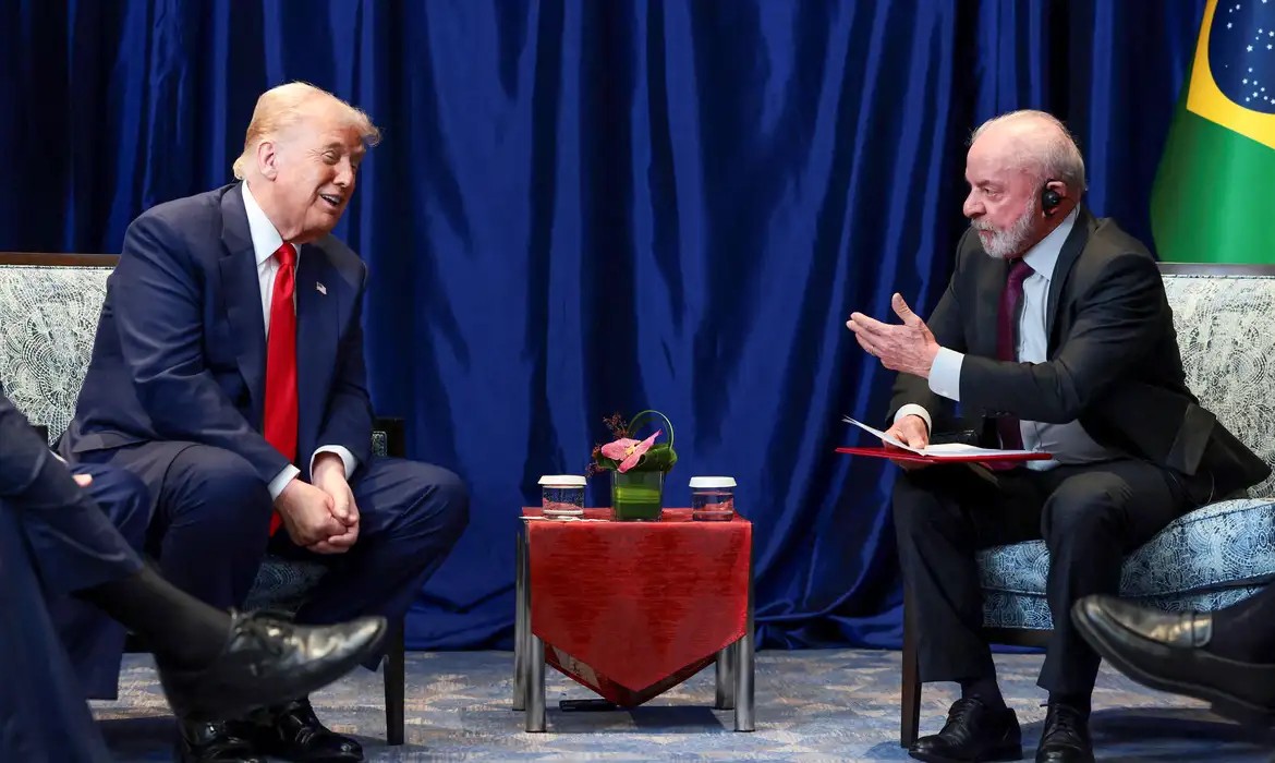 Lula liga para Trump e defende retomada das negociações comerciais