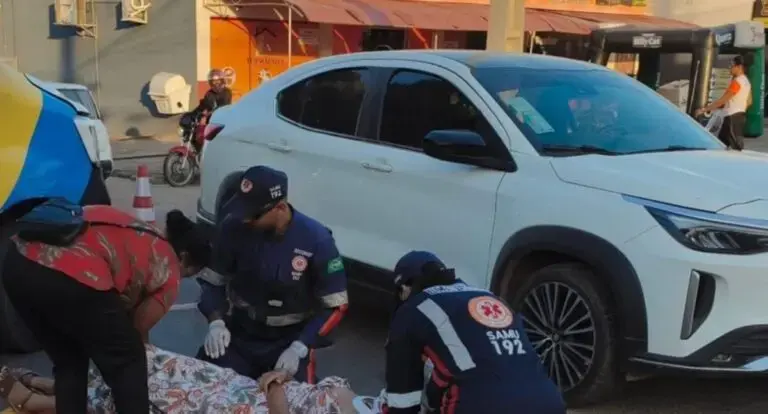  Motociclista fica ferida em acidente de trânsito após motorista avançar preferencial em RO 