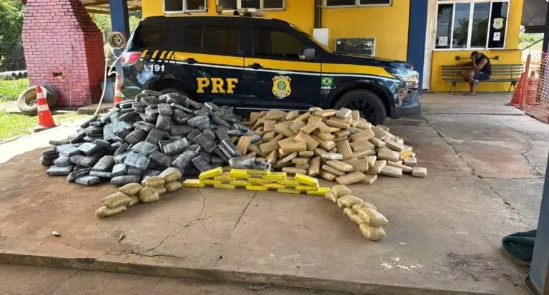  Motorista é preso pela PRF com fundo falso e drogas na BR-364 em Porto Velho 