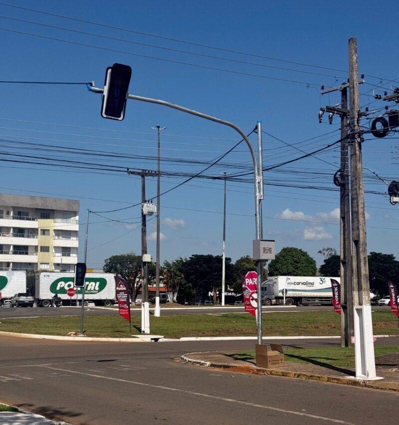 Semáforos na BR-364 entram em fase de testes em Vilhena