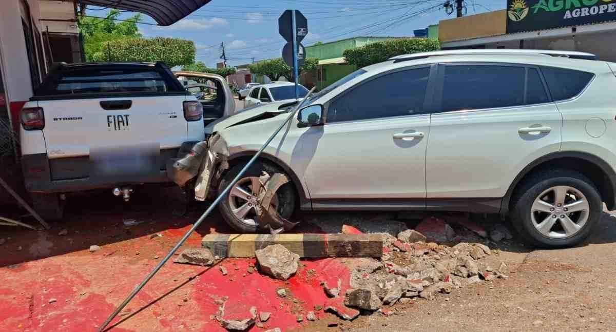 Grave acidente deixa passageira ferida em Porto Velho