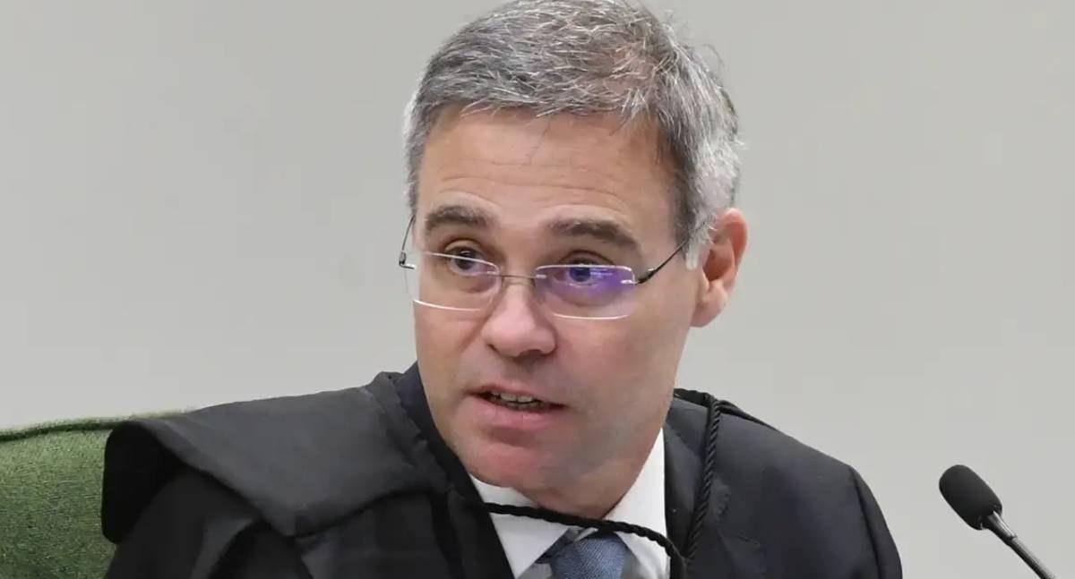 Ministro do STF usou pedido do partido Novo para afastar diretor-geral da PF
