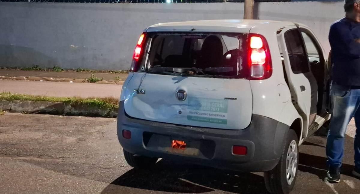 Motoboy fica gravemente ferido em colisão com veículo oficial da Sesau na capital rondoniense