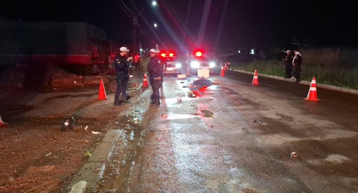 Motociclista de 32 anos morre depois de desviar de cavalos montados e ser atropelado na Zona Leste