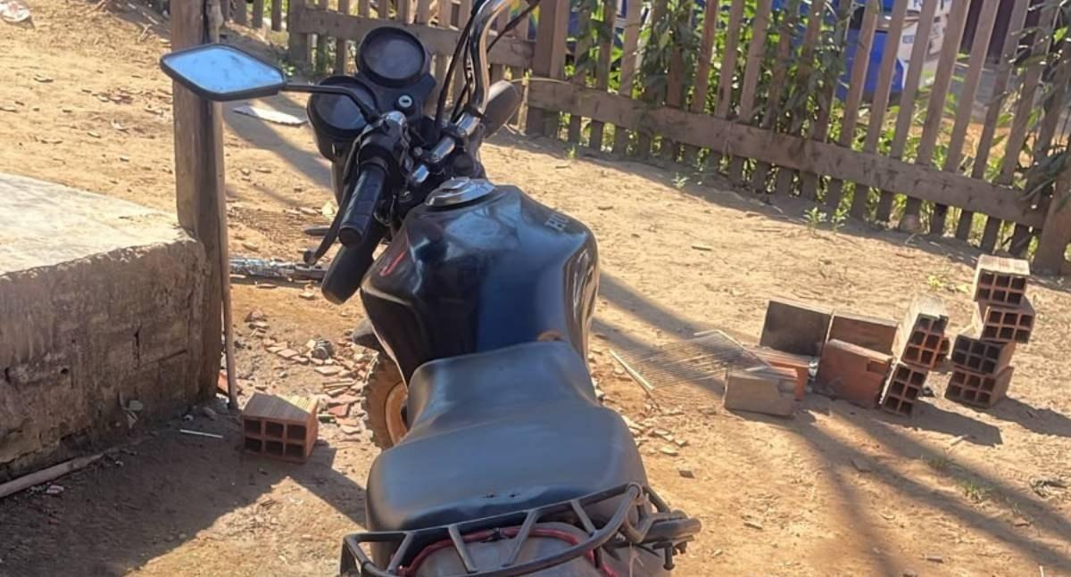 Motoneta furtada em frente a residência é recuperada pela Polícia Militar em RO