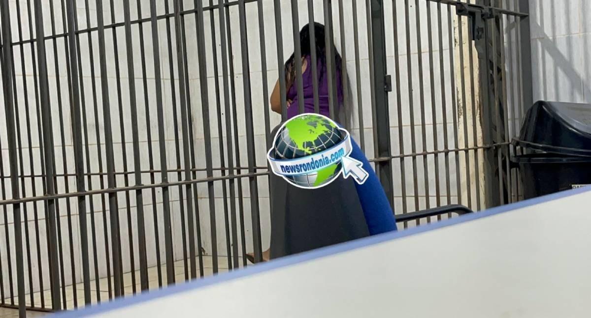 Mulher é presa pela PM depois de invadir residência, danificar bens e ferir namorado com canivete em Rondônia