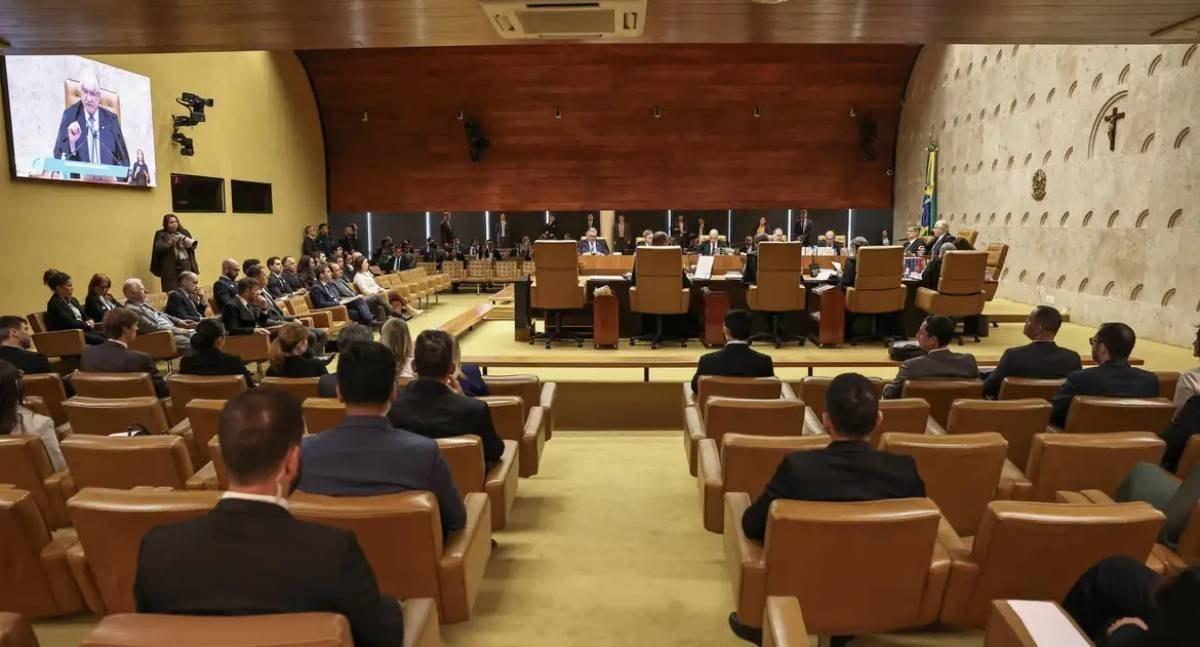 Plenário do STF retoma sessão e vai decidir se julgará Moraes e Mendonça simultaneamente