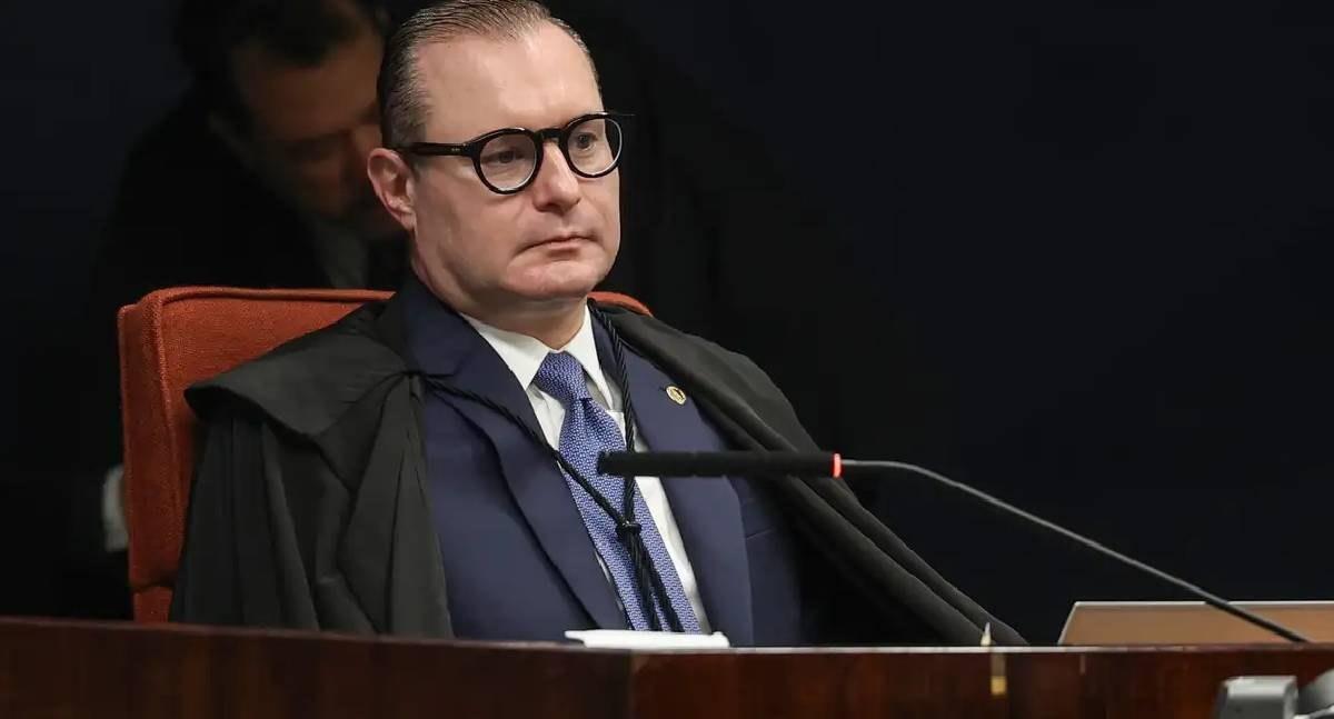 Zanin solicita responsabilização depois de exposição de dados fiscais