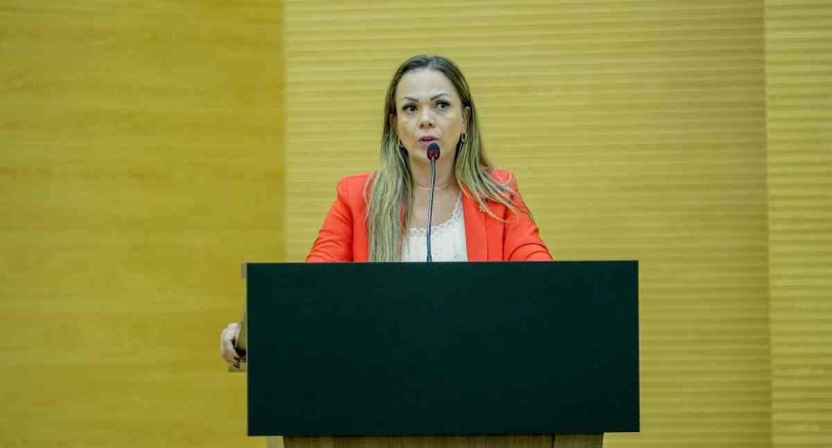 Cláudia de Jesus denuncia perseguição política em Rondônia