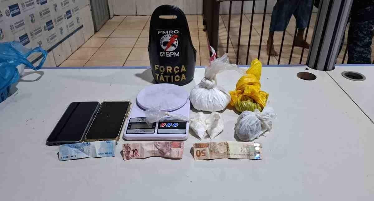 Força Tática prende homem com maconha e cocaína no Aponiã