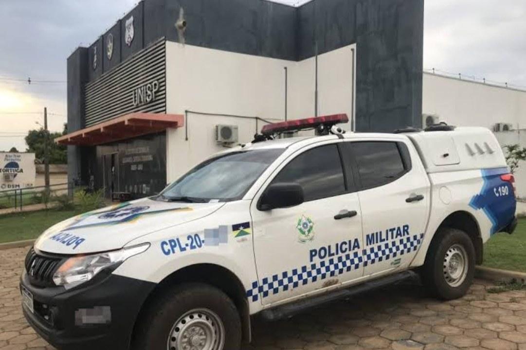 Homem é preso por suspeita de ato obsceno perto de crianças