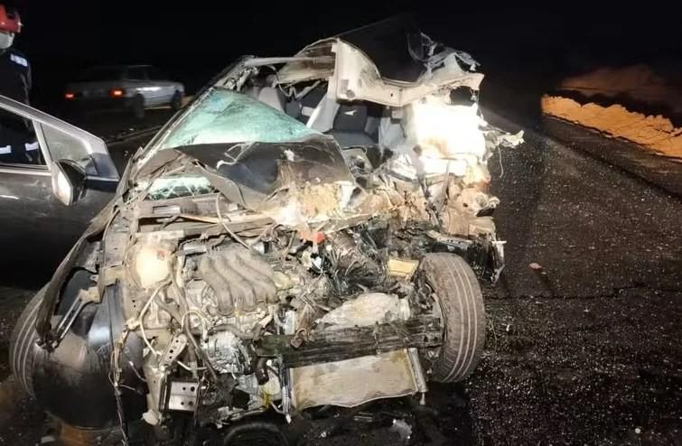 Motorista morre após bater de frente com caminhão na BR-364