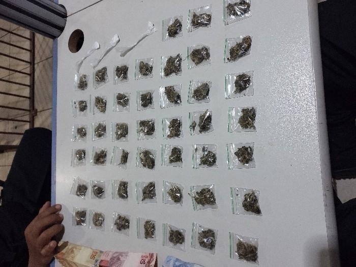 Operação Maximus resulta na prisão de suspeito e apreensão de adolescente por tráfico de drogas