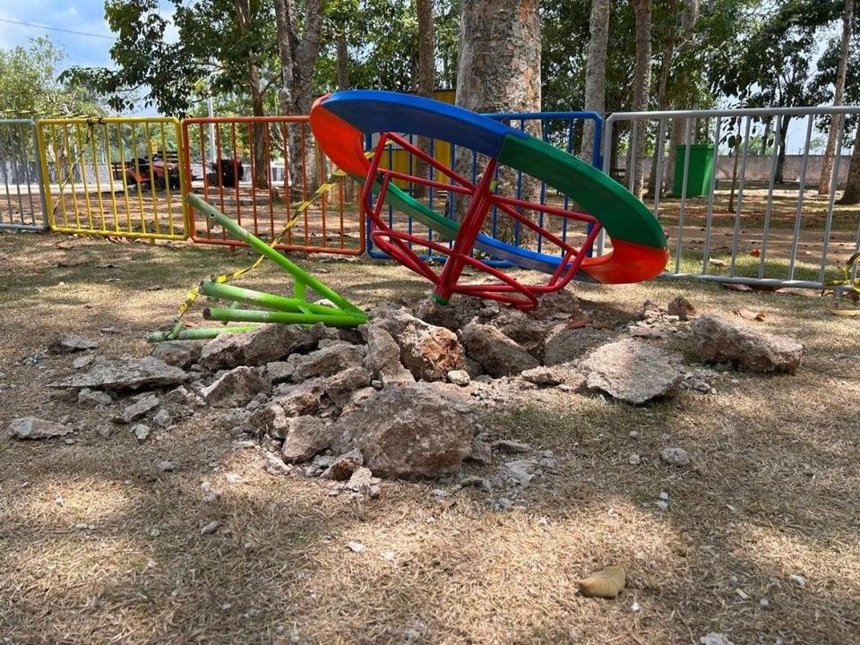Parque Circuito sofre vandalismo poucos dias após revitalização e apresenta brinquedos danificados e banheiros pichados