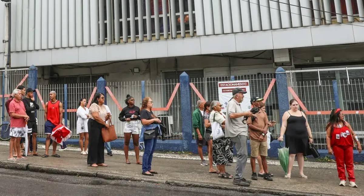 Polícia Federal abre inquérito para investigar redução da frota de ônibus e obstrução ao voto no segundo turno