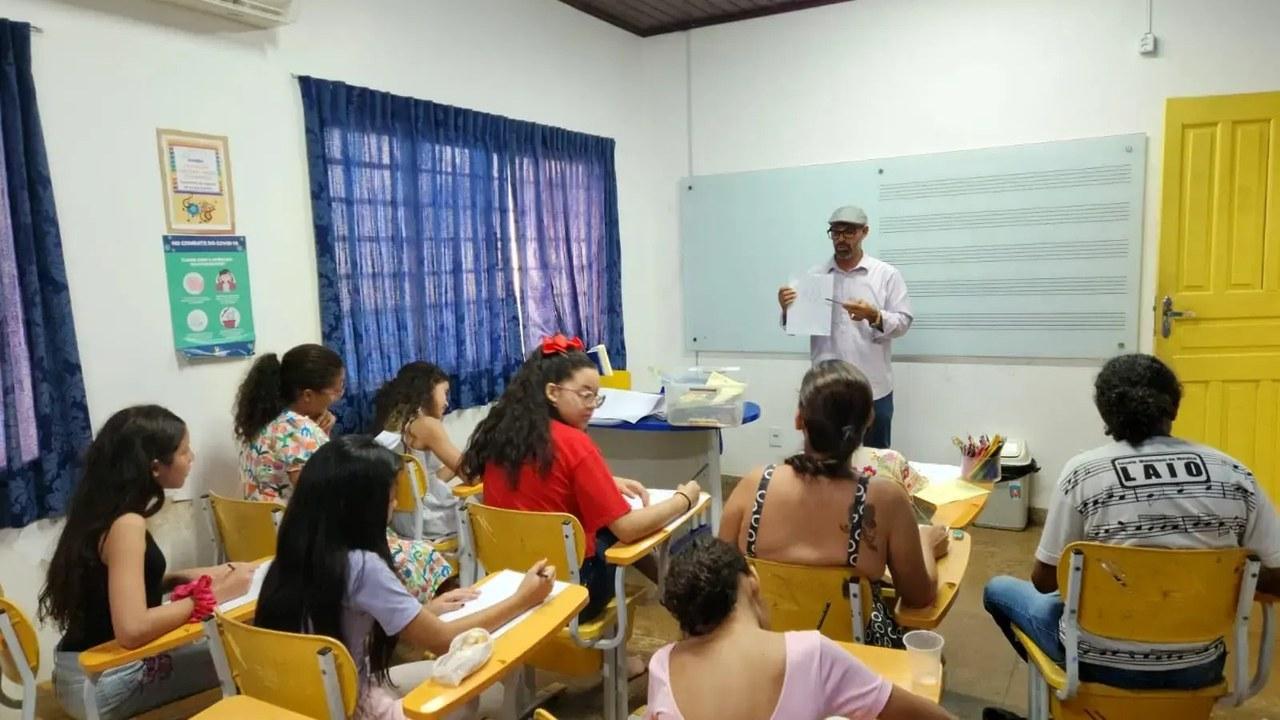 Professores inspiram milhares de vidas por meio da arte e da cultura