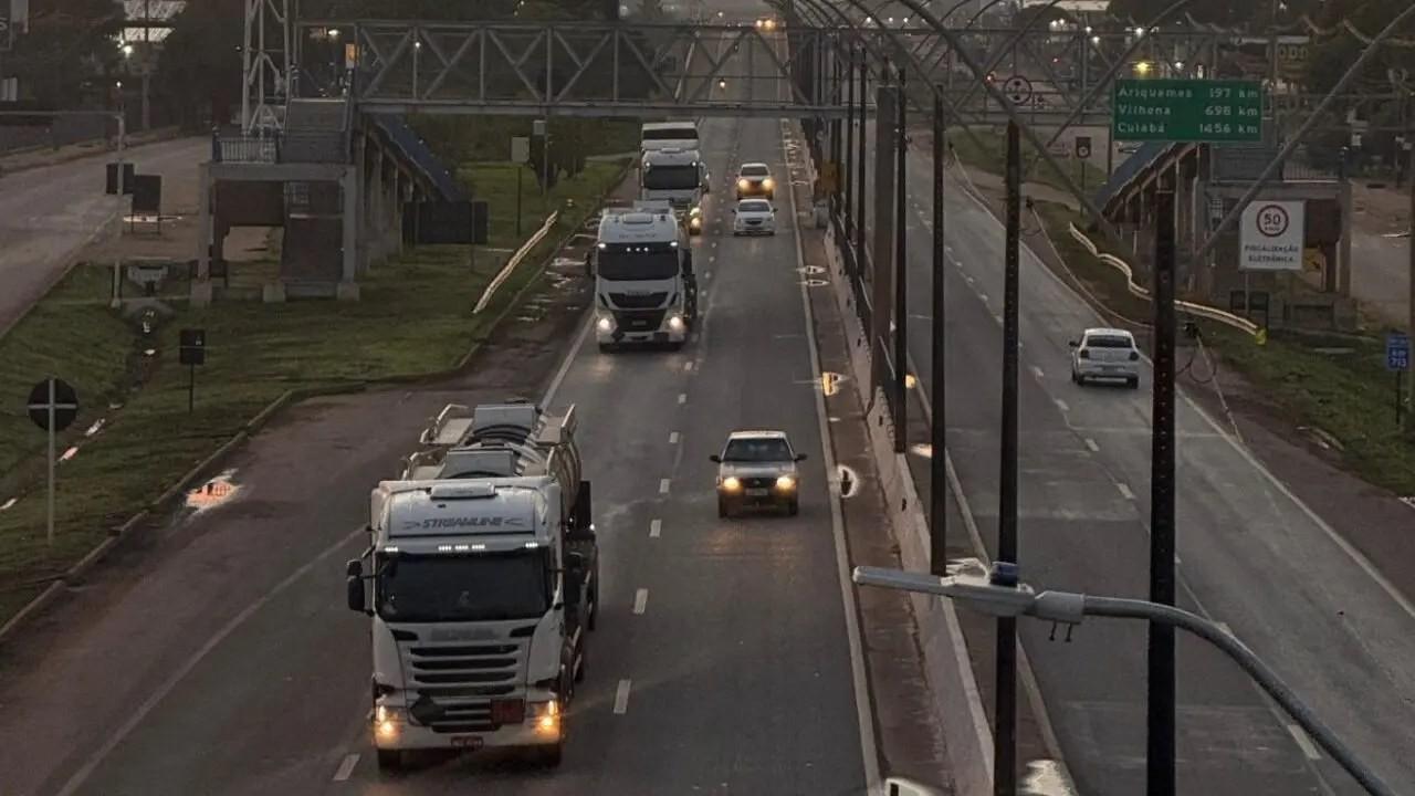 Proprietários de veículos com placa final zero devem regularizar o licenciamento até 29 de outubro