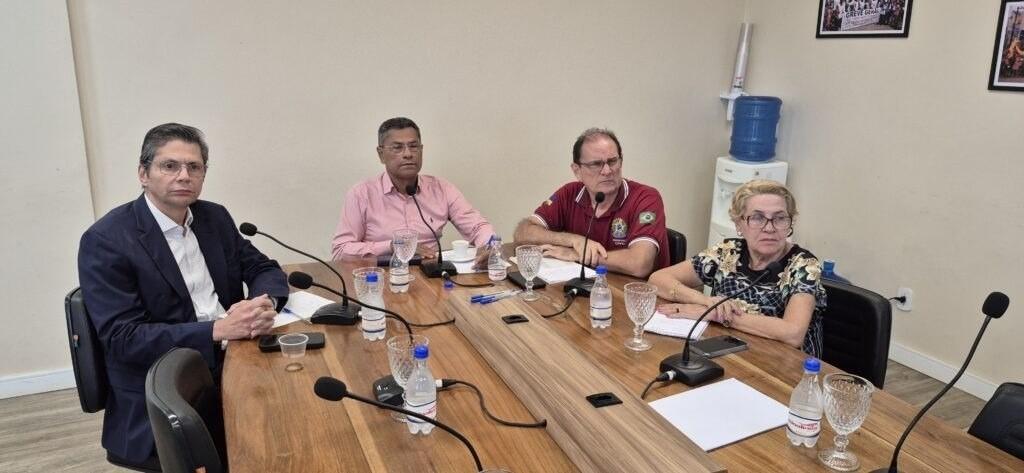Sindsef/RO cobra reenquadramento de servidores e solução para aposentadorias de professores do ex-território em reunião com o MGI