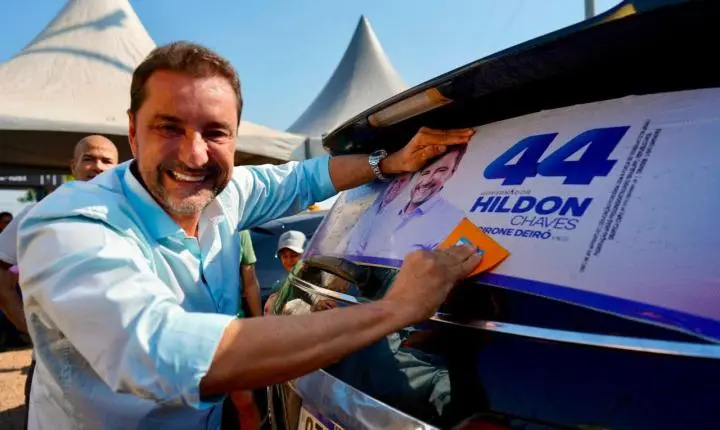 Adesivaço reúne apoiadores de Hildon Chaves em Porto Velho neste domingo