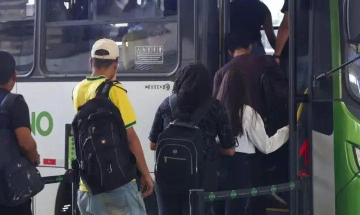 Capitais brasileiras garantem transporte público gratuito no segundo turno das Eleições 2026