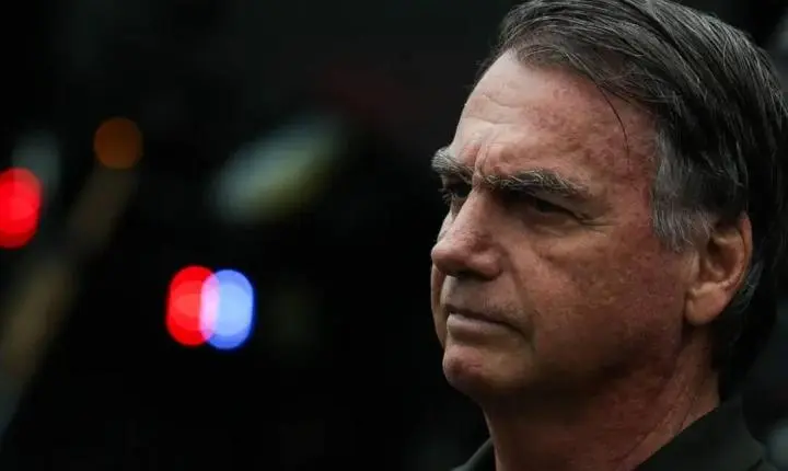 Defesa de Jair Bolsonaro solicita autorização ao STF para consulta odontológica