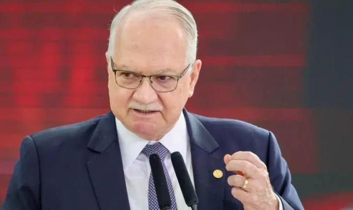 Edson Fachin estabelece prazo de cinco dias para manifestação de André Mendonça e Paulo Gonet sobre crise no STF