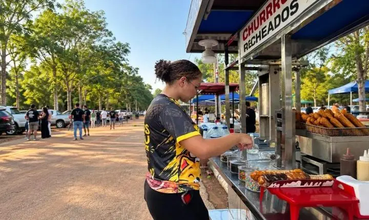 Eventos da Prefeitura movimentam a economia e geram oportunidades de renda para ambulantes em Porto Velho