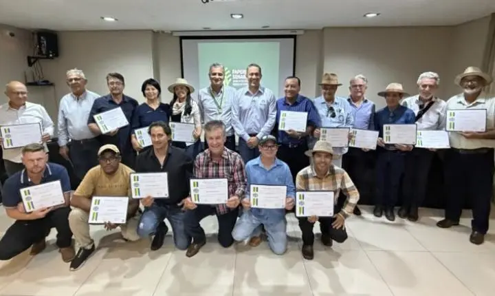 Eyder Brasil homenageia presidente da Faperon com Medalha do Mérito Legislativo em Ji-Paraná
