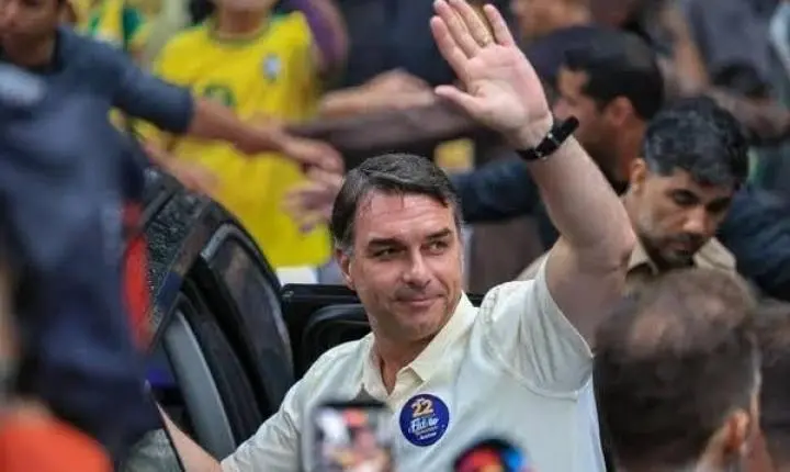 Flávio Bolsonaro vence nos 52 municípios de Rondônia e conquista quase 70% dos votos no segundo turno