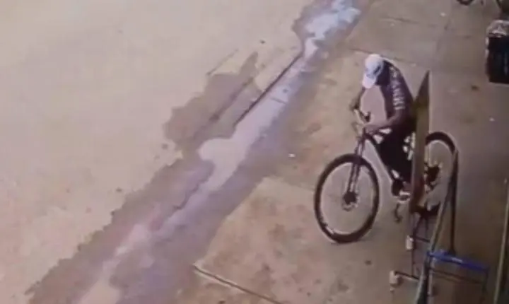 Homem acusado de furtar bicicleta é amarrado e agredido por populares no bairro Três Marias
