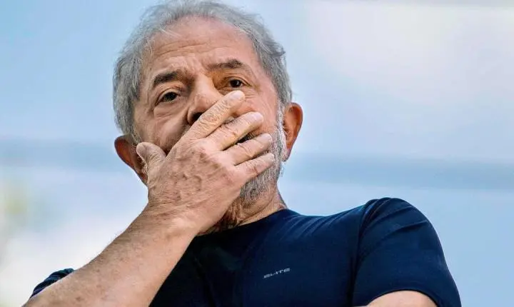 Lula é reeleito presidente do Brasil para o quarto mandato após vencer Flávio Bolsonaro no segundo turno