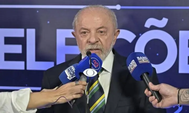 Lula pede ao TSE quebra de sigilos bancário e fiscal condicionada a desafio feito a Flávio Bolsonaro