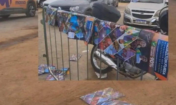 Materiais de divulgação do pré-candidato Adailton Fúria são encontrados espalhados no estacionamento da Rondônia Rural Show