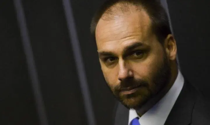 Ministério da Justiça demite Eduardo Bolsonaro do cargo de escrivão da Polícia Federal