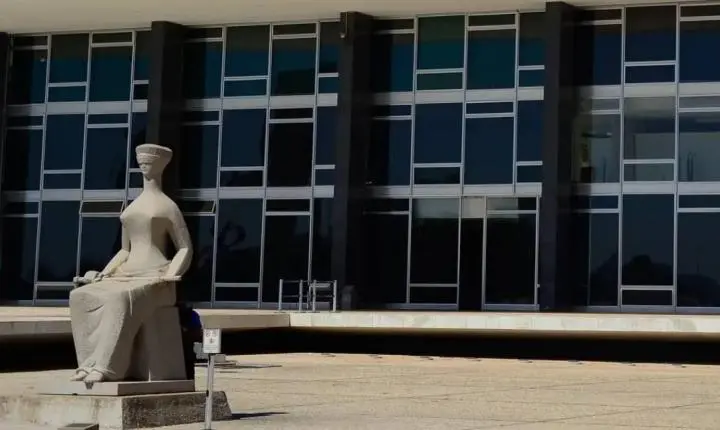 Ministro Flávio Dino levanta sigilo de decisão que autorizou buscas contra deputado Cezinha de Madureira
