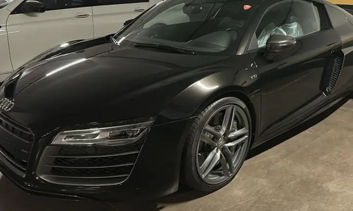 PF apreende carros de luxo em operação contra Careca do INSS 