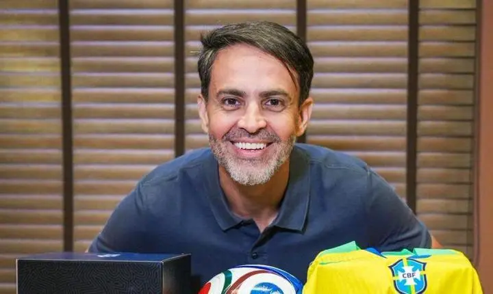 Prefeito Léo Moraes promove ação que sorteia camisa oficial da Seleção Brasileira autografada e itens exclusivos para a população