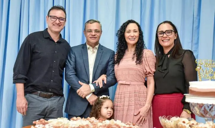 Rosangela Donadon participa de culto em ação de graças pelos cinco anos de pastorado do pastor Maxuel Kaiser em Rolim de Moura