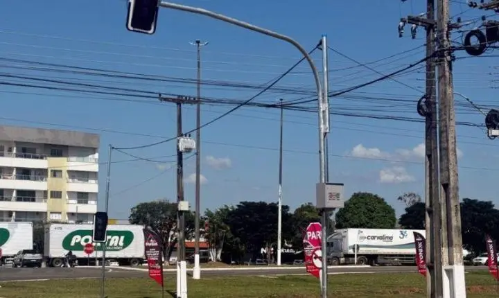 Semáforos na BR-364 entram em fase de testes em Vilhena